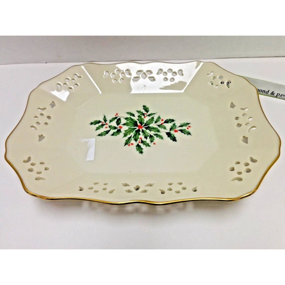 Lenox Holiday Pierced Rectangular Tray Holly Berry Gold Trim DH08